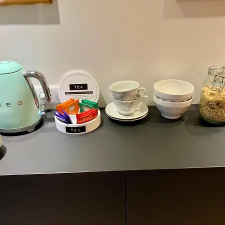 La Maison Odeia Centre 住宿加早餐酒店 2*
