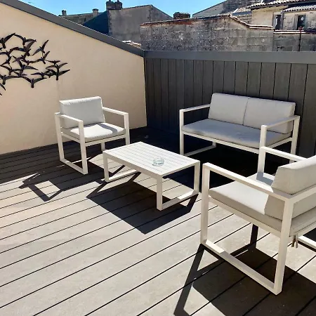 La Maison Odeia Centre Bed & Breakfast 2*