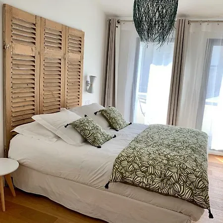La Maison Odeia Centre 2*